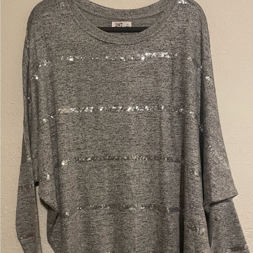 NWT Maurices Sweater with Sequins